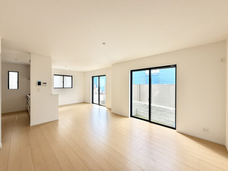 ���̑����� �������Ƒ��̏Ί炪���ӂ��A���났�̋��