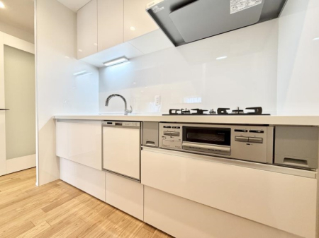 �L�b�`�� �������Ƒ����J��[�߂�A������̂���L�b�`��