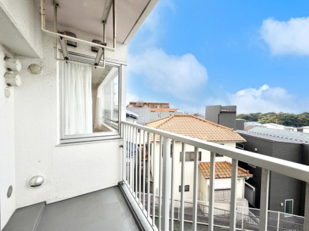 �o���R�j�[ ������ ���̃R�[�q�[���̐�����y���ށA�����̏ꏊ