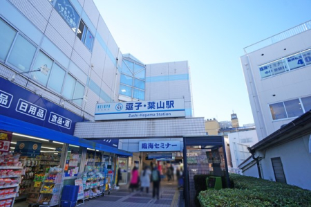 ���ӊ� �w 4700m ���q�E�t�R�w