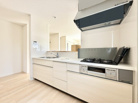 �L�b�`�� ���������y���݂ƐH�ׂ�K����͂���L�b�`��