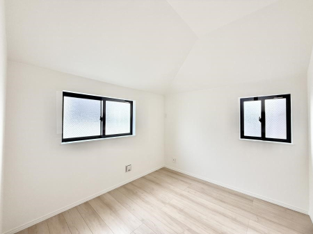 �q������ �������Ƌ�⃌�C�A�E�g�����R�ɔz�u�ł��邽�ߎg�����肪�ǂ����K�ɉ߂����܂�