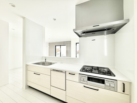 �L�b�`�� �����������������Ԃ����܂��A�Ί炠�ӂ��L�b�`��