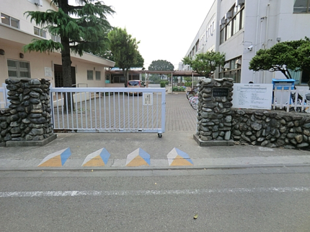 ���ӊ� ���w�Z 500m �����s��������Z���w�Z