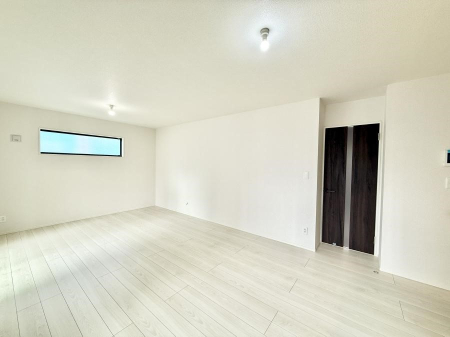 ���r���O ���������S�n�̂����A���z�̃��r���O