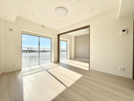 ���r���O ���������S�n�̂����A���z�̃��r���O