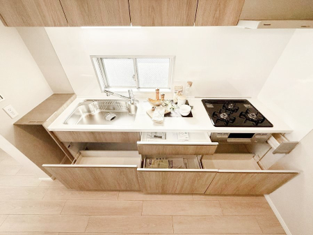 �L�b�`�� �����������������Ɗy�����Ȃ�A���K�ȃL�b�`�����