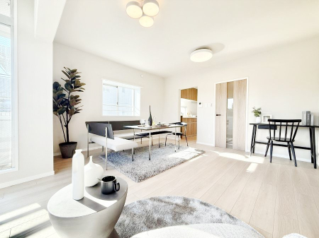 ���r���O ���������R�Ɖ�b�����܂��A�S�n�悢�ЂƂƂ�