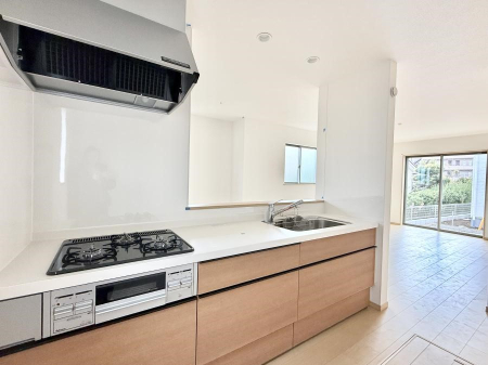 �L�b�`�� �������V���v���Ŕ������S�n�悢���Ԃ𐶂ރL�b�`�����