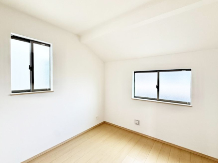 �q������ �������v���C�x�[�g��ԂƂ��ĐÂ��ŗ�������������񋟂��Ă���܂�