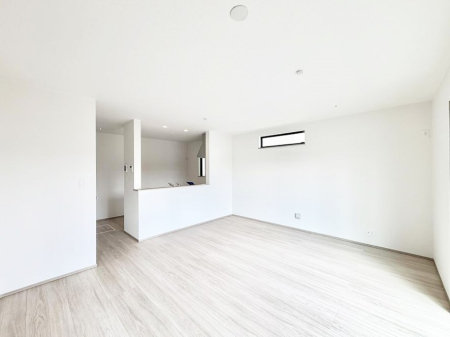 ���r���O ����