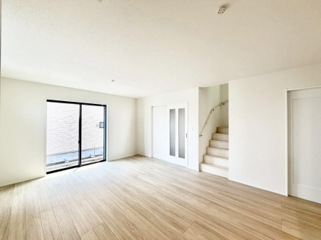 ���r���O ���������났�ƏΊ炪�W�܂�A�S���܂郊�r���O