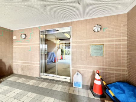 �G���g�����X �O�ρ��������������͋C�̃G���g�����X���Z�܂������������}���܂�