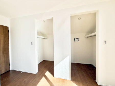 ���[ ����