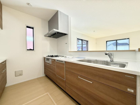 �L�b�`�� ���������y���݂ƐH�ׂ�K����͂���L�b�`��