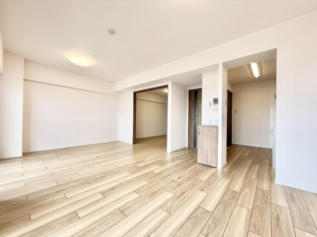 ���r���O ���������R�Ɖ�b�����܂��A�S�n�悢�ЂƂƂ�