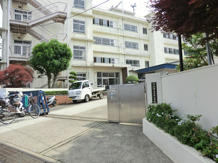 ���ӊ� ���w�Z 1300m ���s���v�����w�Z