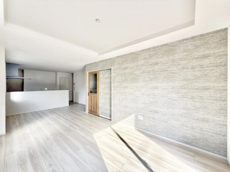 ���r���O ���������났�ƏΊ炪�W�܂�A�S���܂郊�r���O