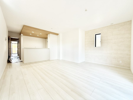 ���r���O ����