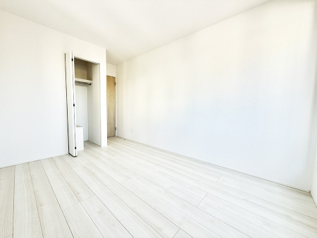 �q������ ����