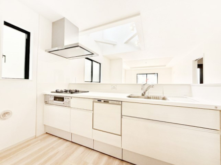 �L�b�`�� ���������y���݂ƐH�ׂ�K����͂���L�b�`��