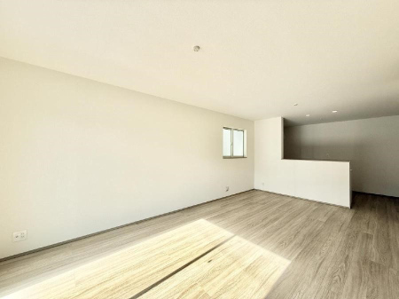 rO 났ƏΊ炪W܂AS܂郊rO