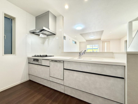 �L�b�`�� �������V���v���Ŕ������S�n�悢���Ԃ𐶂ރL�b�`�����