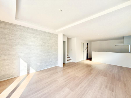 ���r���O ����