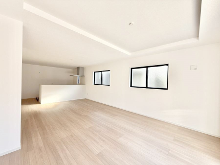 ���r���O ����