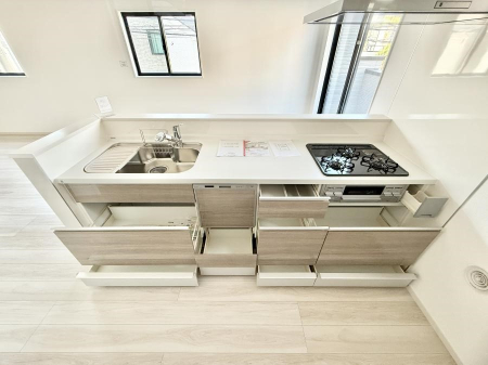 Lb` ƑƂȂAR~jP[V̏