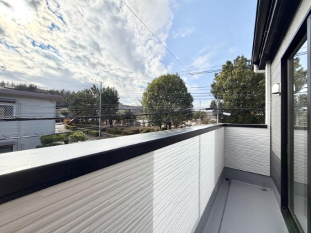 �o���R�j�[ ������ �G�߂̈ڂ낢����������J���I�ȋ�Ԃł�