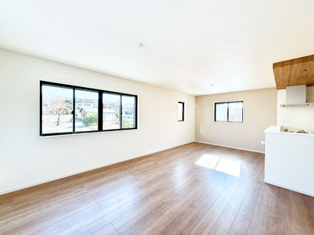 ���r���O ���������R�Ɖ�b�����܂��A�S�n�悢�ЂƂƂ�