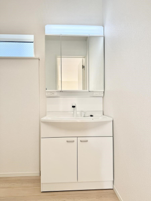 ʑEʏ 邢ʏ͖̎yłႢł