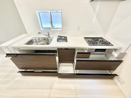 �L�b�`�� �������Ƒ����J��[�߂�A������̂���L�b�`��