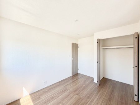 �q������ �����������̍D�݂ɍ��킹���C���e���A�𐮂��₷�����𔽉f�ł���ꏊ�ł�