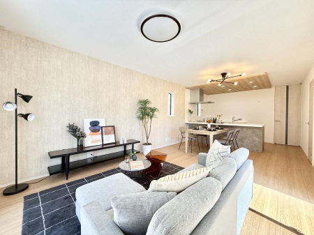 ���r���O ���������S�n�̂����A���z�̃��r���O