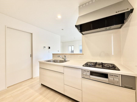 �L�b�`�� �������Ƒ����J��[�߂�A������̂���L�b�`��