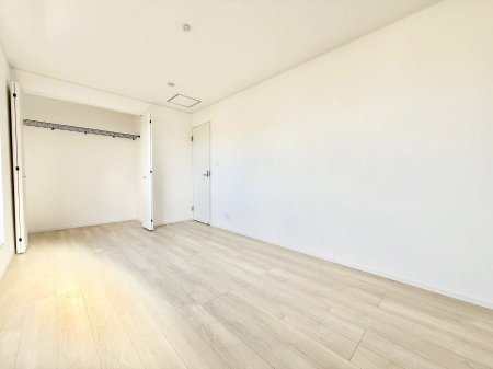 �Q�� ���������̔z�u��ʋC���̗ǂ��݌v�ŕ����̋�C�������炸�A��ɐV�N�ȋ�C������܂�