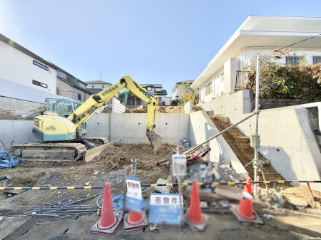 nOώʐ^ OρV炵n܂ꏊŁAƑJ[߂