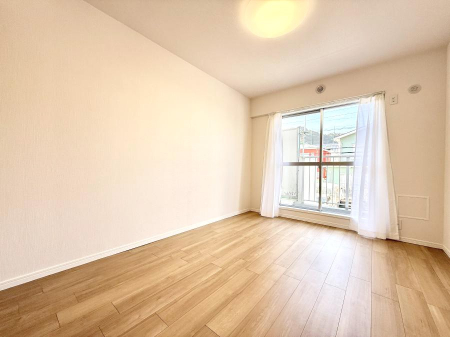 ���̑����� �������D��ŉ��₩�Ȏ��Ԃ��������