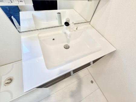 ���̑����� �ݔ����ׂ��������܂Ő􂢂₷���֗��ȃn���h�V�����[�t��