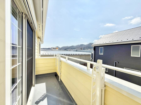 �o���R�j�[ ������ ���̃R�[�q�[���̐�����y���ށA�����̏ꏊ