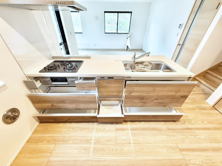 �L�b�`�� �������Ƒ����J��[�߂�A������̂���L�b�`��