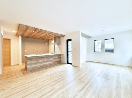 ���r���O �������S���������ꏊ�A�������߂����郊�r���O