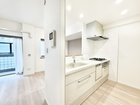 �L�b�`�� �������Ƒ����J��[�߂�A������̂���L�b�`��