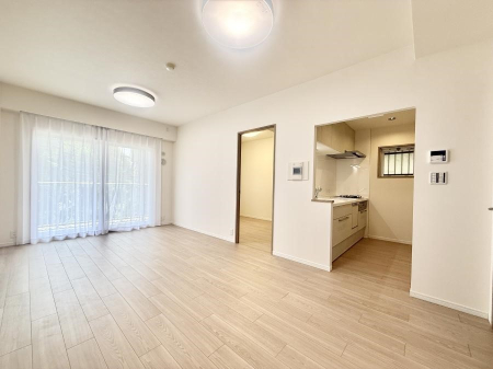 rO 났ƏΊ炪W܂AS܂郊rO