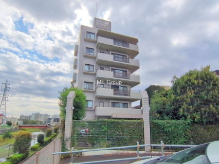 nOώʐ^ OρV炵n܂ꏊŁAƑJ[߂