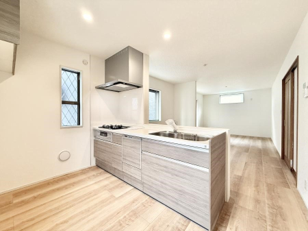 �L�b�`�� �������A�C�f�A�L����A�N���G�C�e�B�u�ȗ������