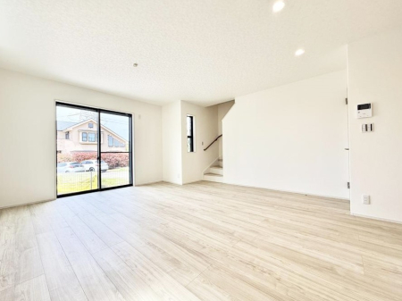 ���r���O ���������S�n�̂����A���z�̃��r���O