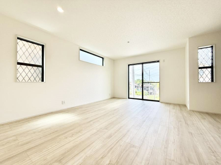 ���r���O ���������났�ƏΊ炪�W�܂�A�S���܂郊�r���O